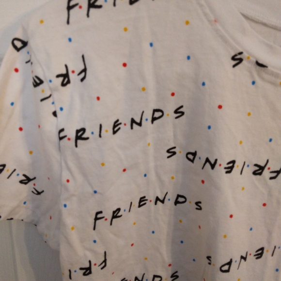 Friends Tee - Picture 2 of 4